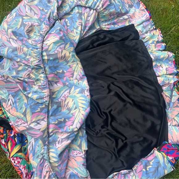 June + Vie Hawaiian Print Skirt Plus Size 30W Elastic Waistband Ruffles Color!! - Picture 5 of 12